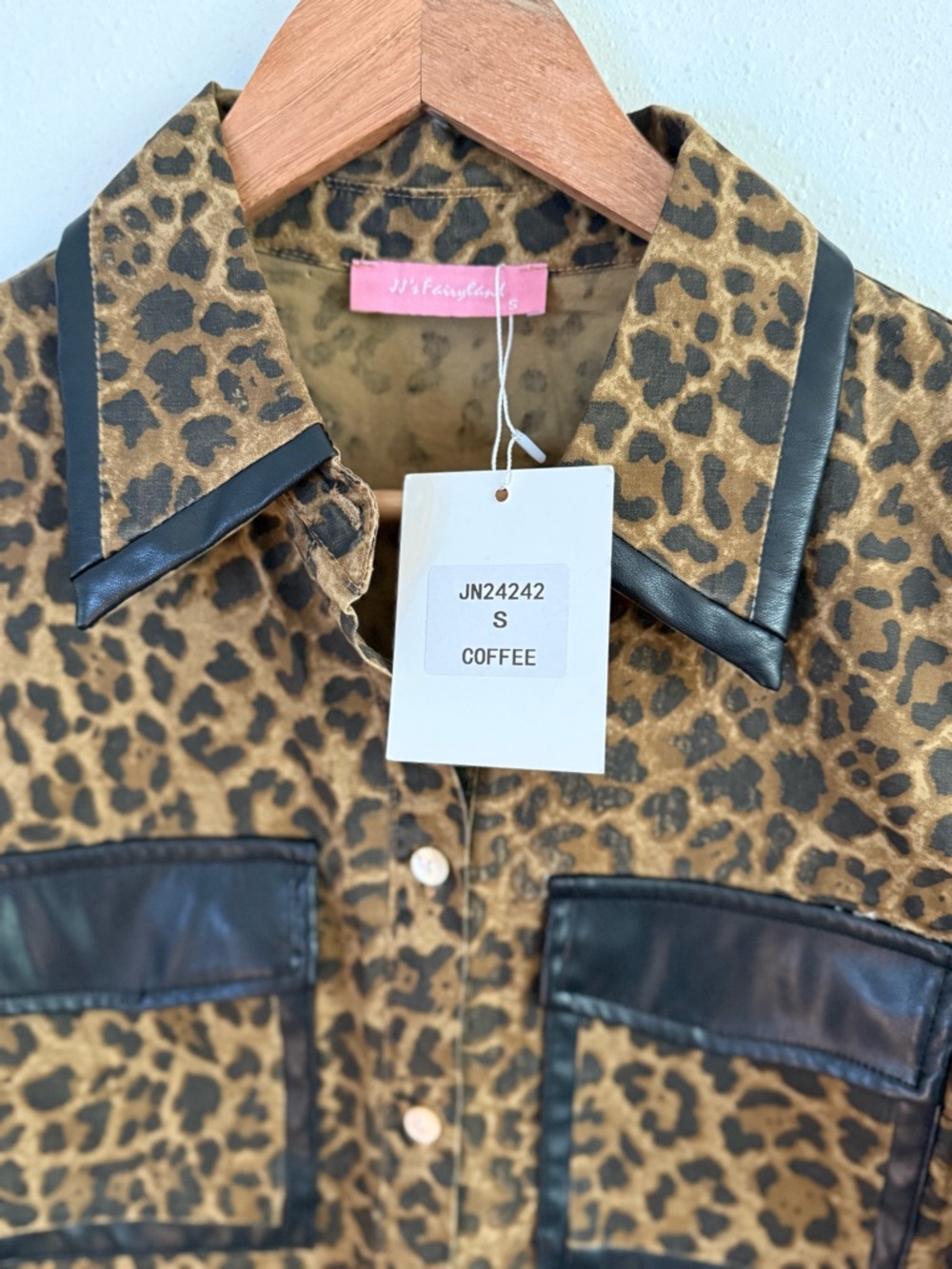 Leopard Print Button Down Shirt Faux Leather Trim Utility Top Women S - Picture 4 of 6